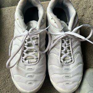 Ladies, Nike tennis shoes, size 7 white
